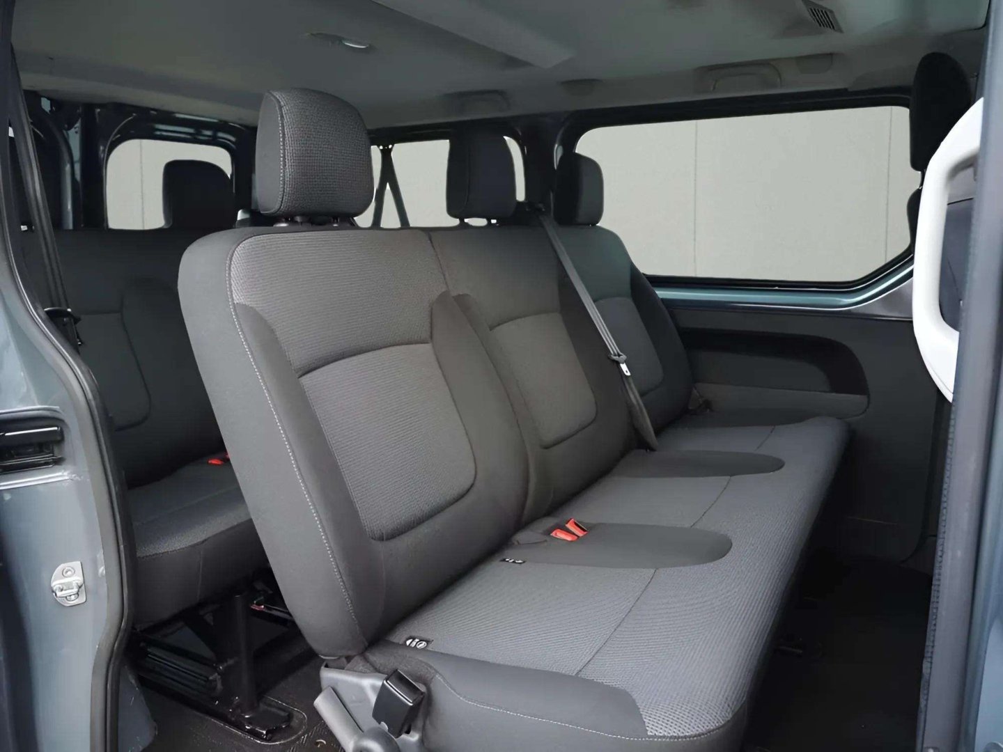 Renault Trafic dCi 145 9-Sitzer