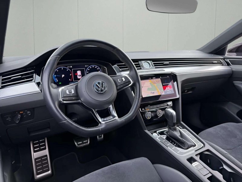 Volkswagen Arteon 2.0 TDI R-Line