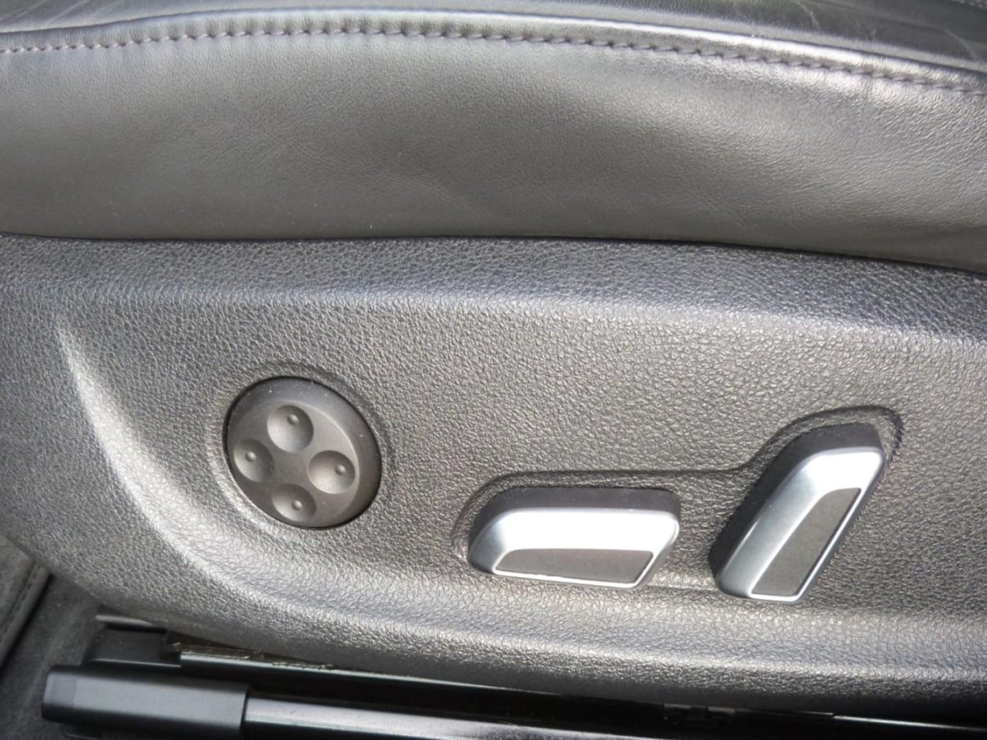 Audi A6 Avant 3.0 TDI S-tronic Quattro