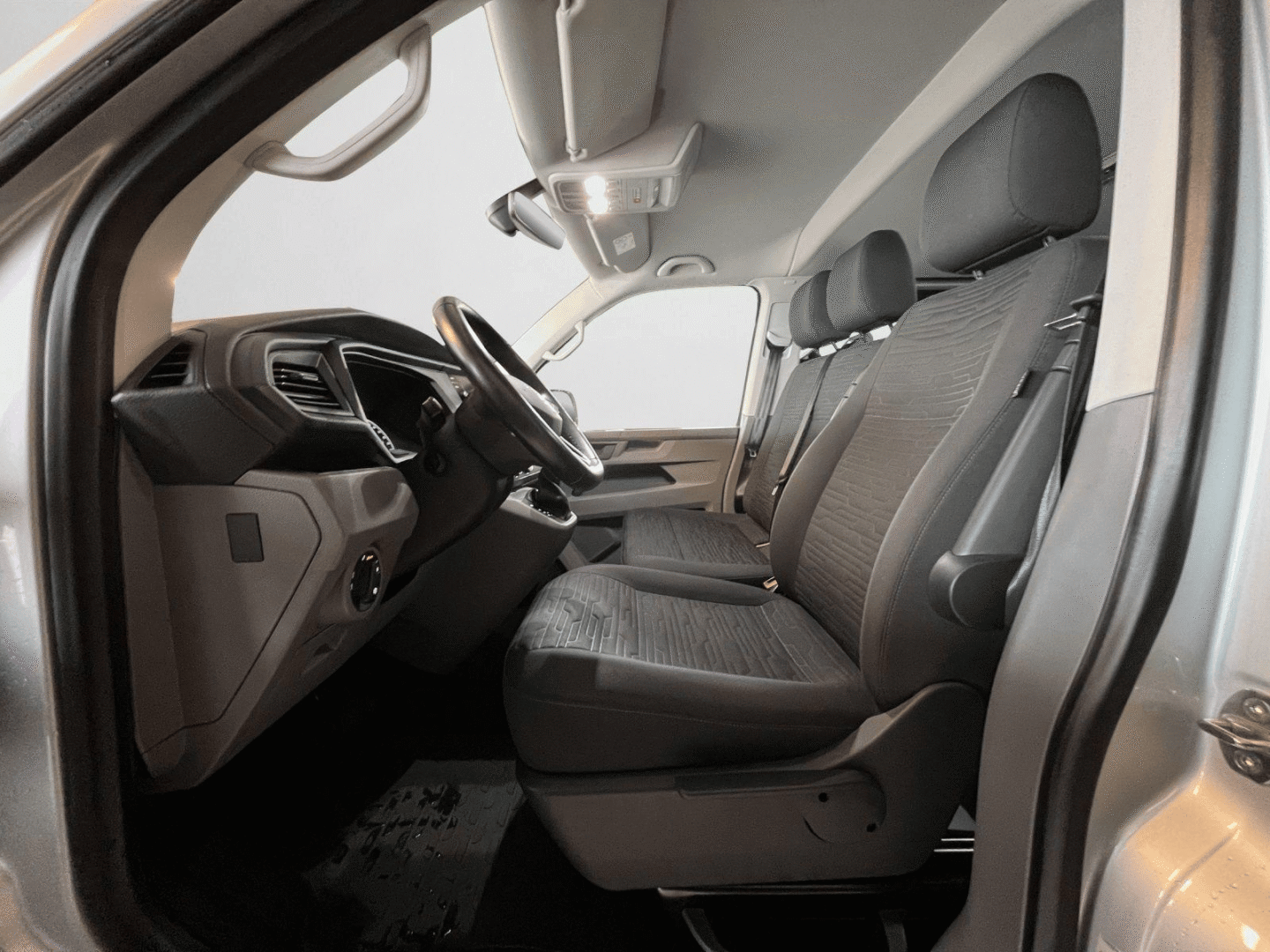 Volkswagen T6 Caravelle T6.1 Caravelle 2.0 TDI